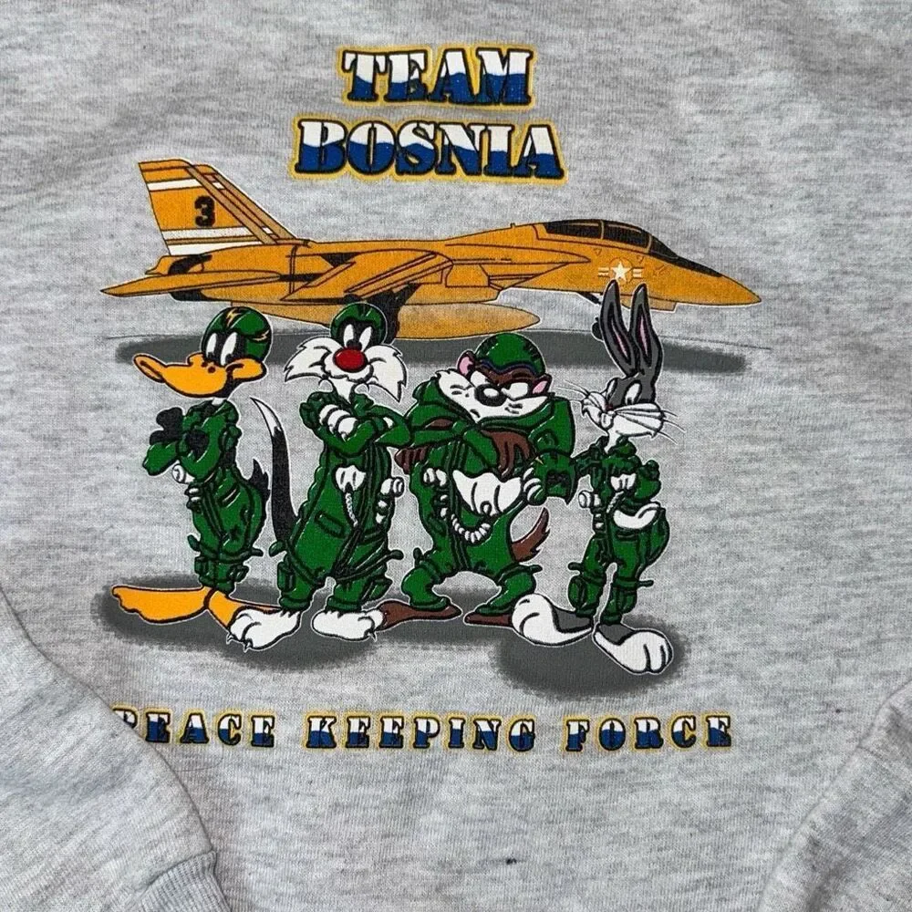 Vintage looney tunes sweater men’s large jerzees cartoon graphic humanitarian bo